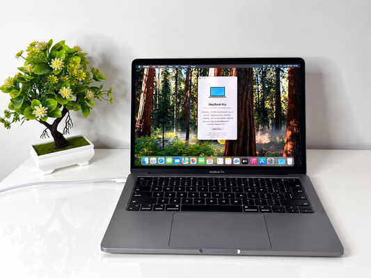 MacBook Pro (2020) [13,3", Touch Bar, Intel Core i5 1,4GHz, 8GB RAM, 256GB SSD, Intel Iris Plus Graphics, macOS] Grigio