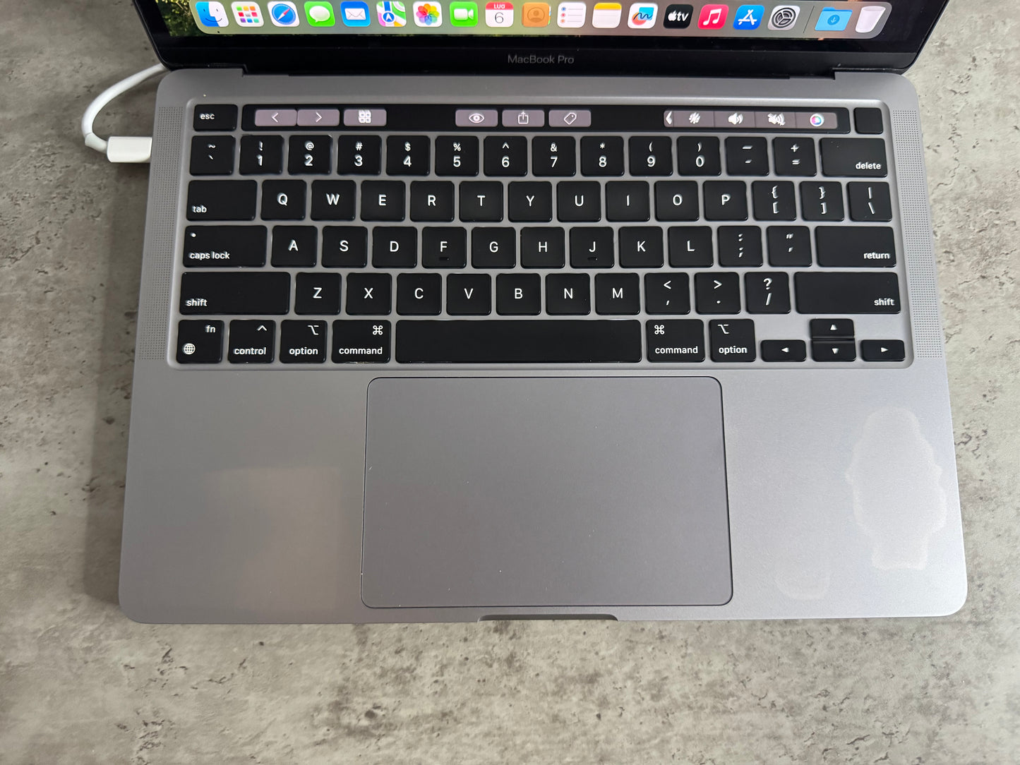 MacBook Pro (2020) M1 [13,3", Touch Bar, Apple M1 3,2GHz, 16GB RAM, 256GB SSD, Apple 8-Core, macOS] grigio