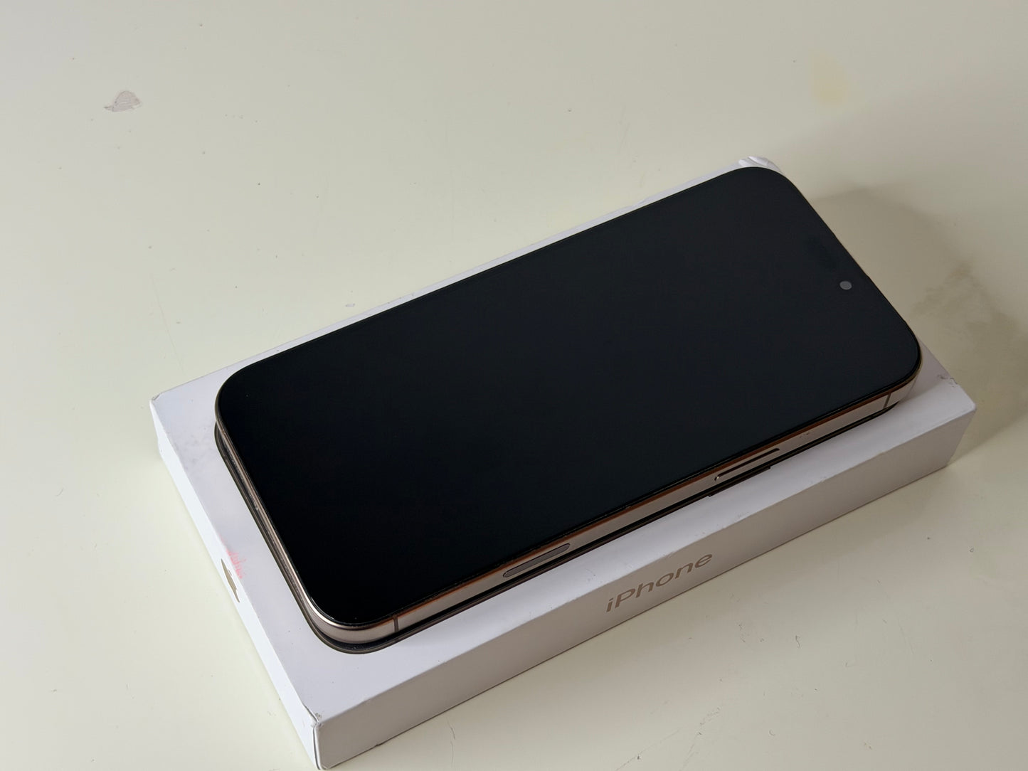 iPhone 16 Pro Max 256GB Oro
