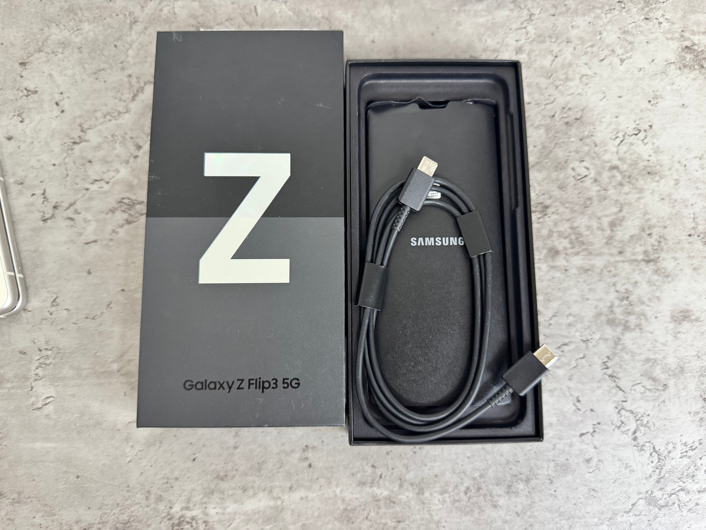 Samsung Galaxy Z Flip 3 5G 256GB [Dual-Sim] Crema