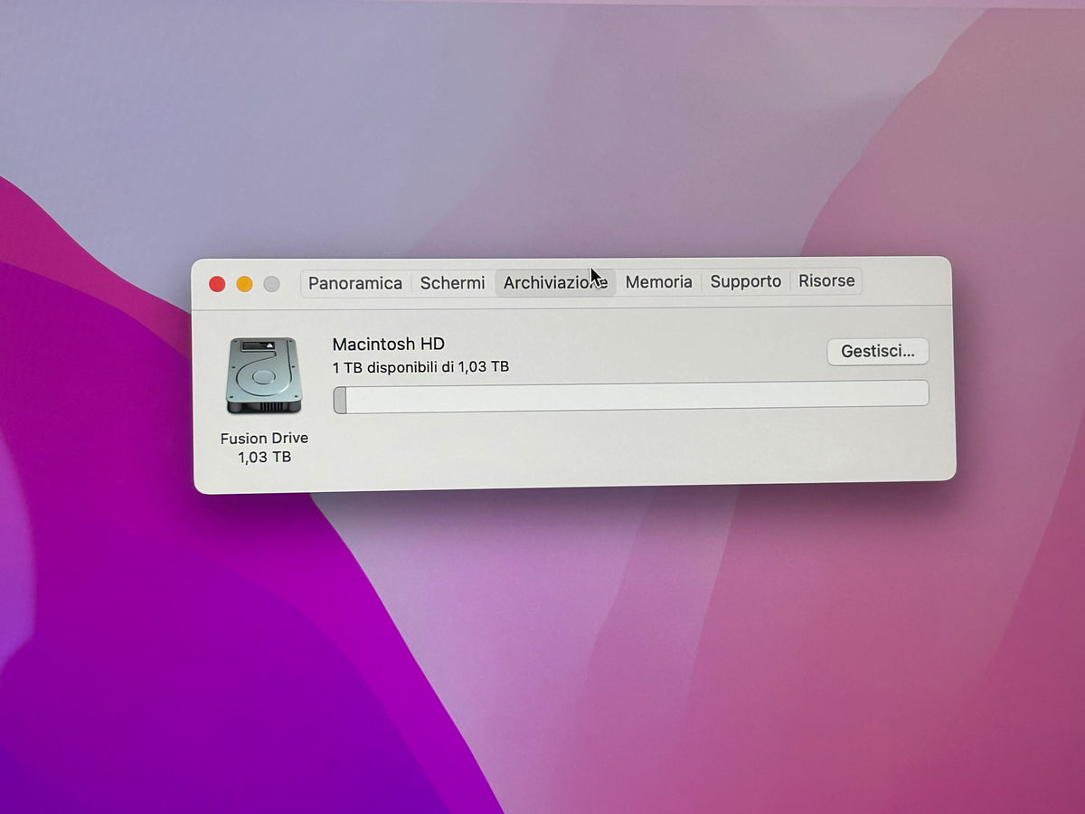 iMac (Mid 2017) [21,5'', 4K, Retina, Intel Core i5 3,4GHz, 16GB RAM, 1TB Fusion Drive, AMD Radeon Pro 560, macOS] argento