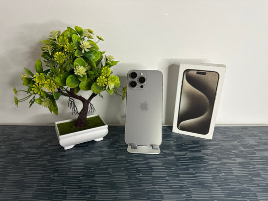 iPhone 15 Pro Max 256GB Titanio Bianco