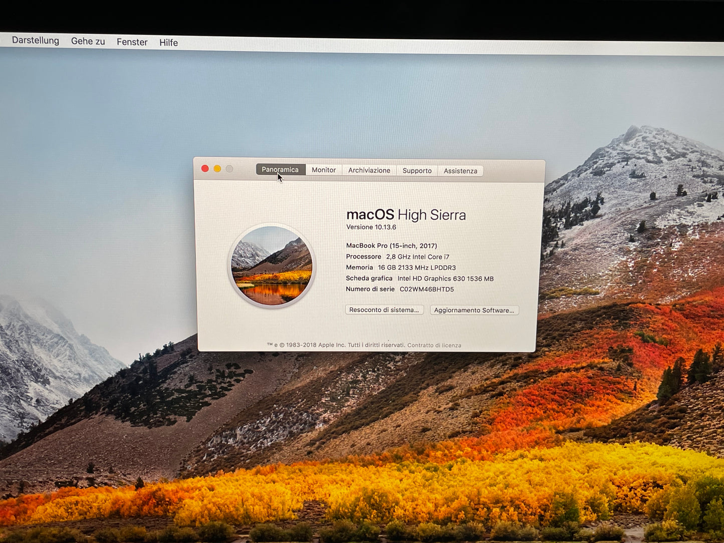 MacBook Pro (2017) [15,4", Touch Bar, Intel Core i7 2,8GHz, 16GB RAM, 256GB SSD, Intel HD Graphics 630 + AMD Radeon Pro 555, macOS] grigio