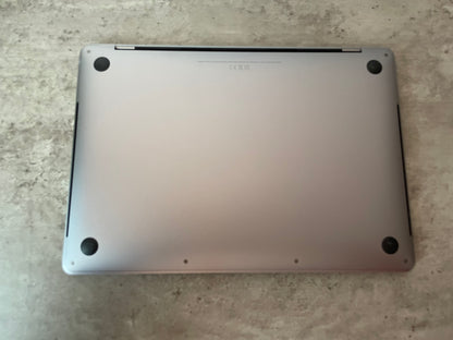MacBook Pro (2018) [13,3", Touch Bar, Intel Core i7 2,7GHz, 16GB RAM, 512GB SSD, Intel Iris Graphics 655, macOS] grigio