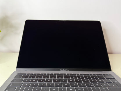 MacBook Pro (2016) [13,3", Retina, Intel Core i5 2, 0GHz, 8GB RAM, 256GB SSD, Intel Iris Graphics 540, macOS] Grigio