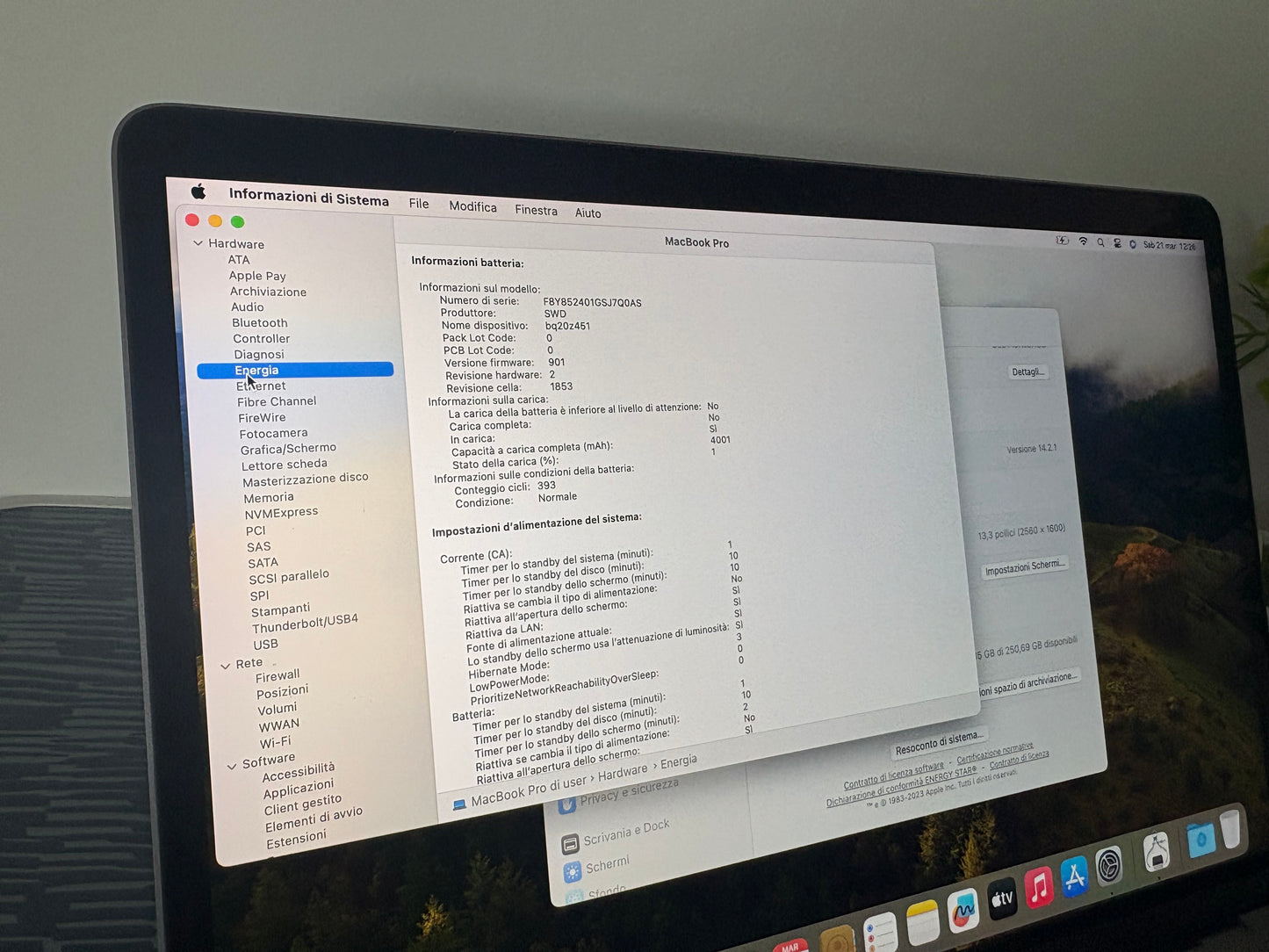 MacBook Pro (Mid 2018) [13,3", Touch Bar, Intel Core i5 2,3GHz, 8GB RAM, 256GB SSD, Intel Iris Plus Graphics 655, macOS] Grigio