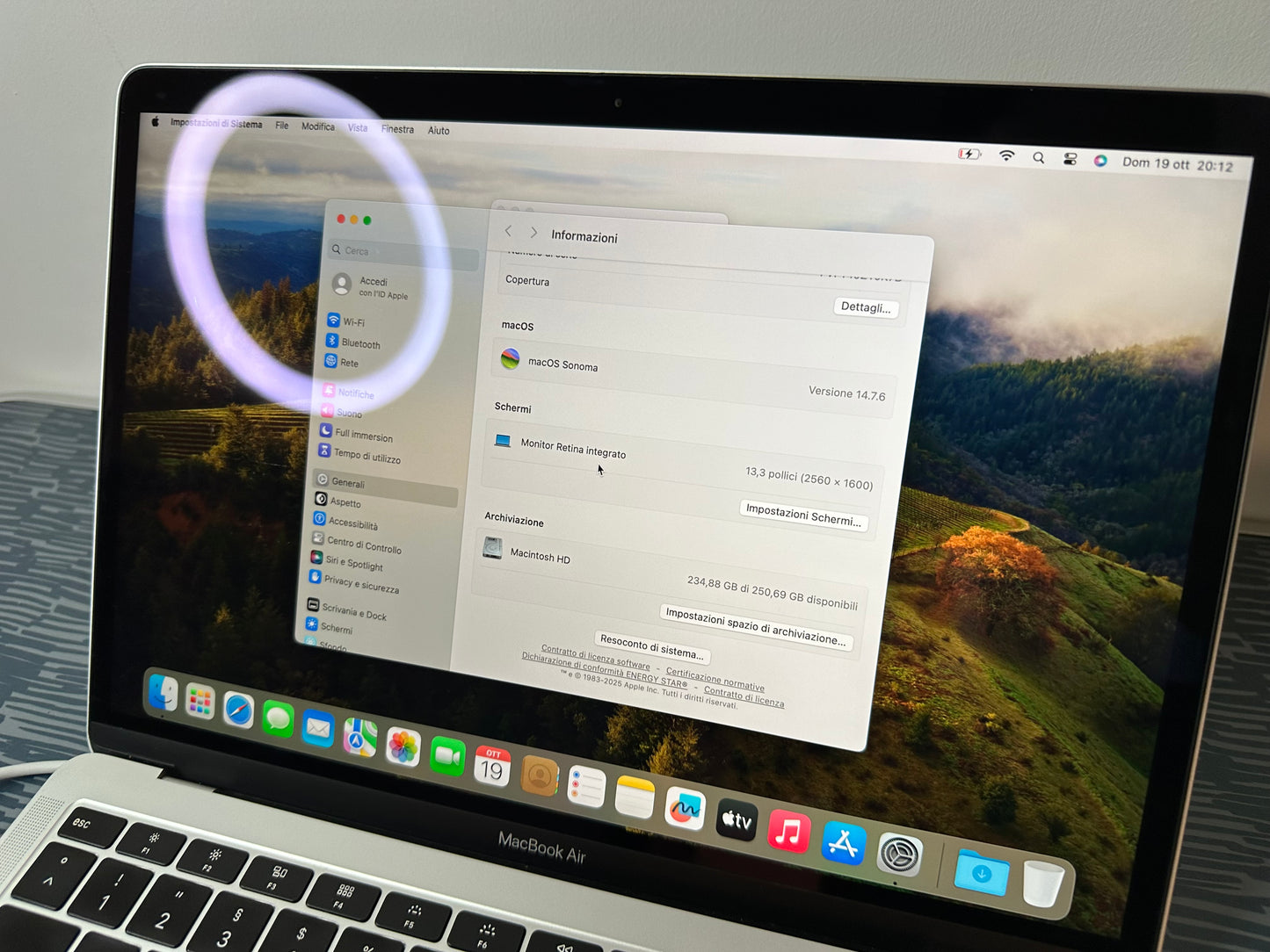 MacBook Air (2018) [13,3", Retina, Intel Core i5 6GHz, 8GB RAM, 256GB SSD, Intel UHD Graphics 617, macOS] argento