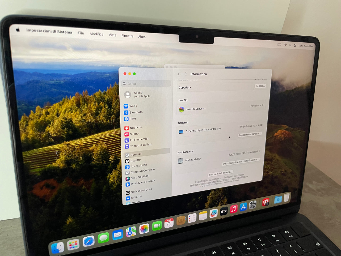 MacBook Air (2022) [13,6'', Liquid Retina, M2 8-Core 3,2GHz, 8GB RAM, 256GB SSD, 8-Core GPU, macOS] Midnight