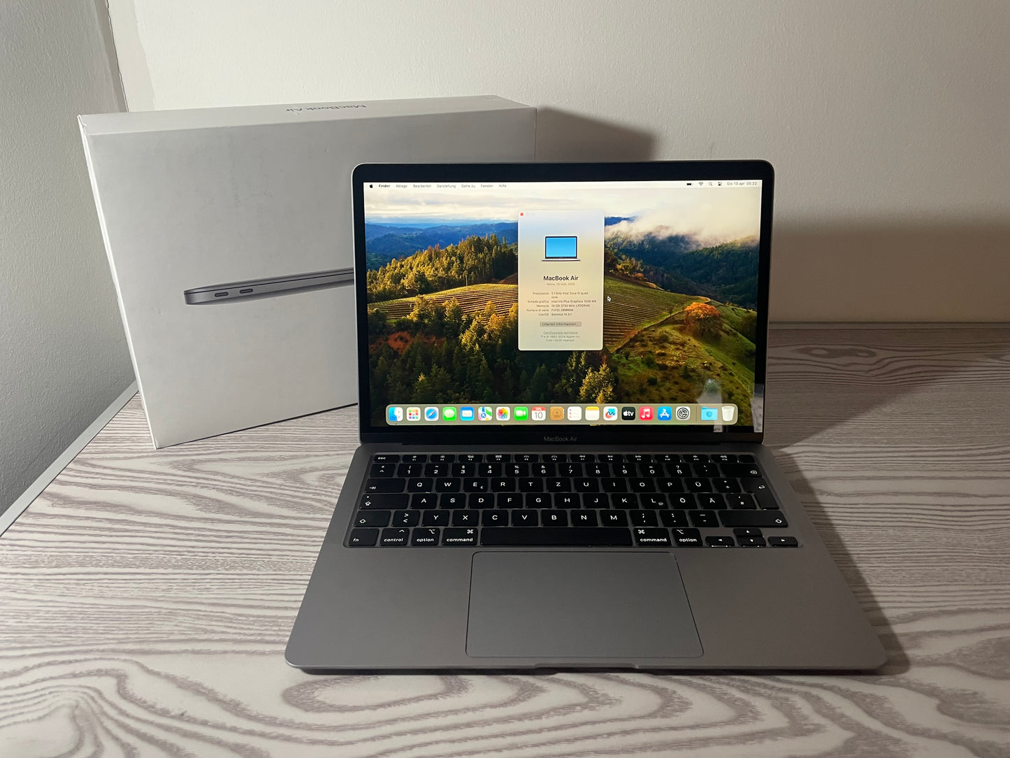 MacBook Air (2020) [13,3", Intel Core i5 1,1GHz, 16GB RAM, 256GB SSD, Intel Iris Plus Graphics 1536, macOS] argento