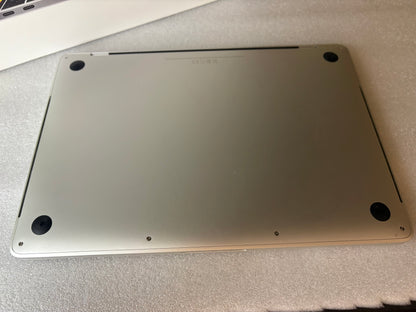 MacBook Pro (Mid 2017) [13,3", Touch Bar, Intel Core i5 3,1GHz, 8GB RAM, 512GB SSD, Intel Iris Plus Graphics 650, macOS] argento