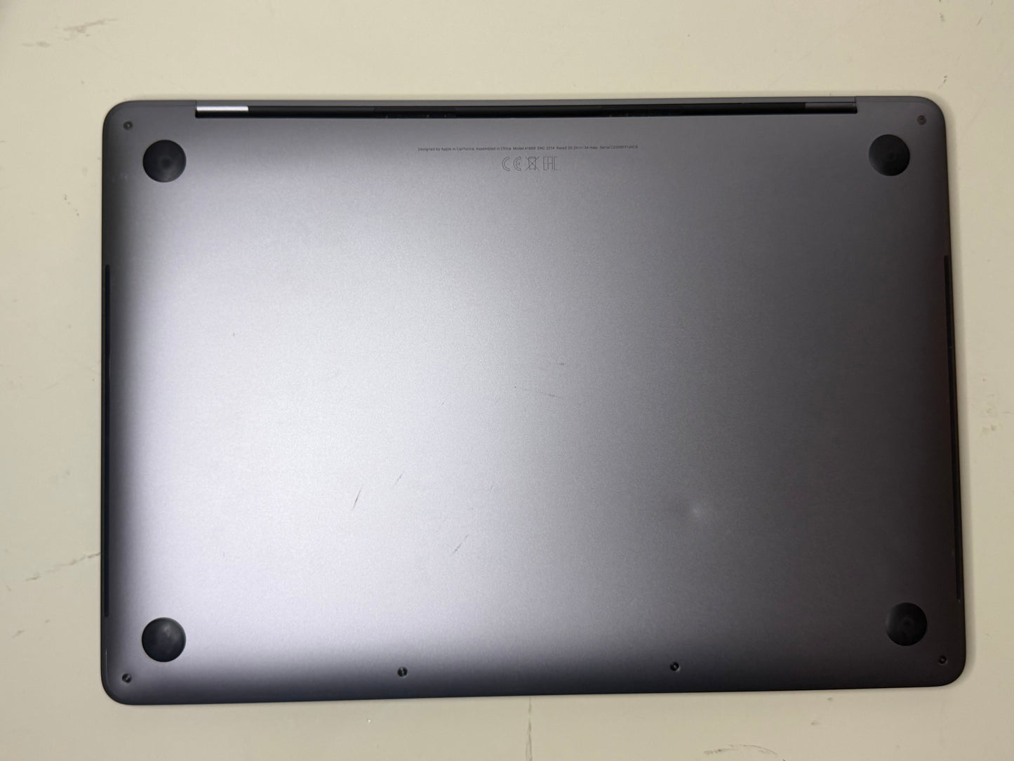 MacBook Pro (2018) [13,3", Touch Bar, Intel Core i5 2,3GHz, 8GB RAM, 256GB SSD, Intel Iris Plus Graphics 655, macOS] Grigio