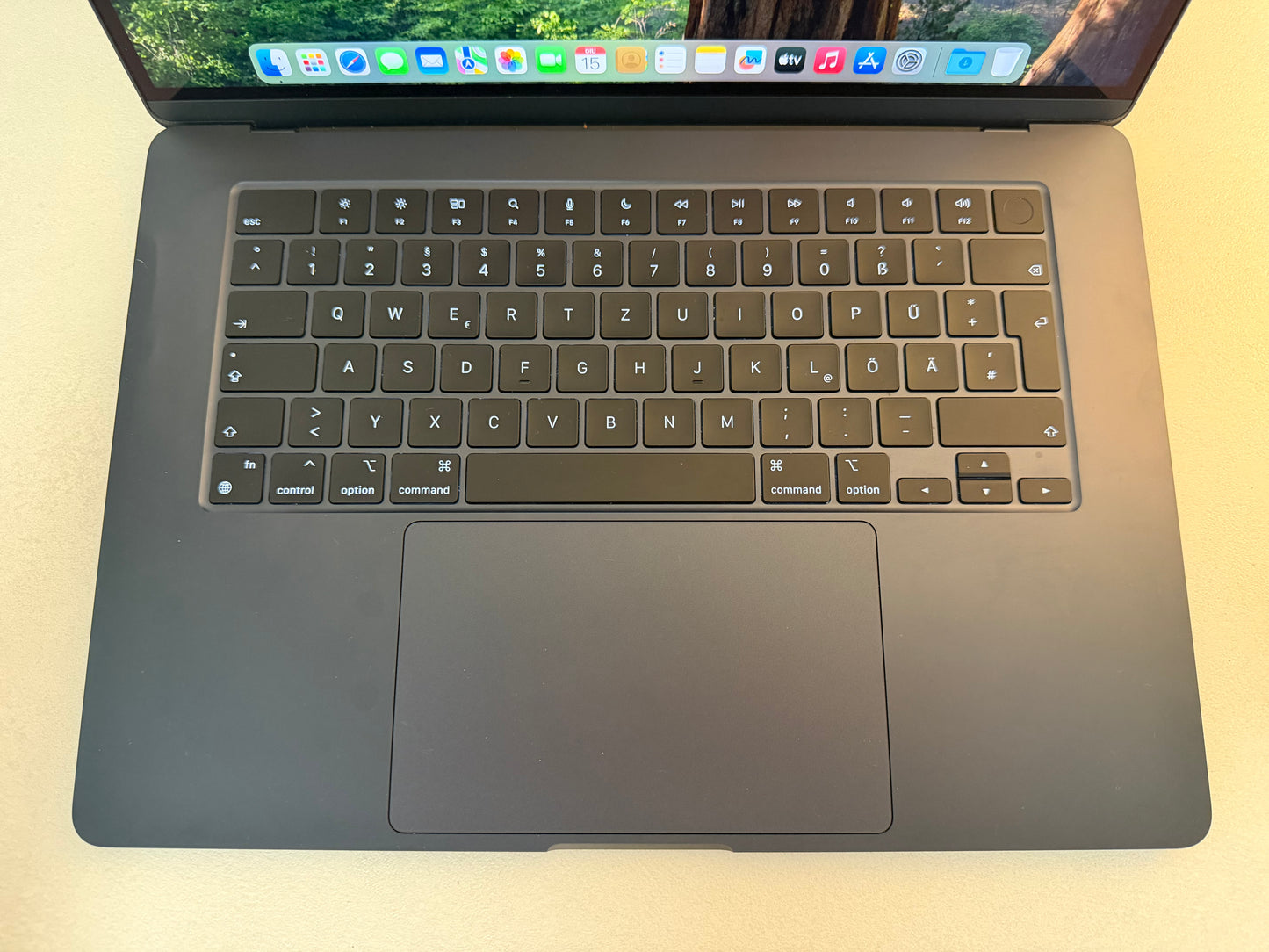 MacBook Air (2023) [15,3", M2 8-Core, 8GB RAM, 256GB SSD, 10-Core GPU, macOS] mezzanotte