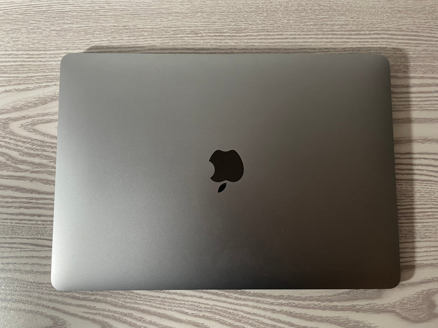 MacBook Air M1 (Late 2020) [13,3", Retina, Apple M1, 8GB RAM, 256GB SSD, Apple 7 Core, macOS] grigio