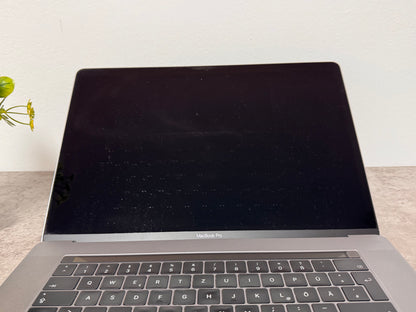 MacBook Pro (2017) [15,4", Touch Bar, Intel Core i7 2,9GHz, 16GB RAM, 512GB SSD, AMD Radeon Pro 560, macOS] grigio