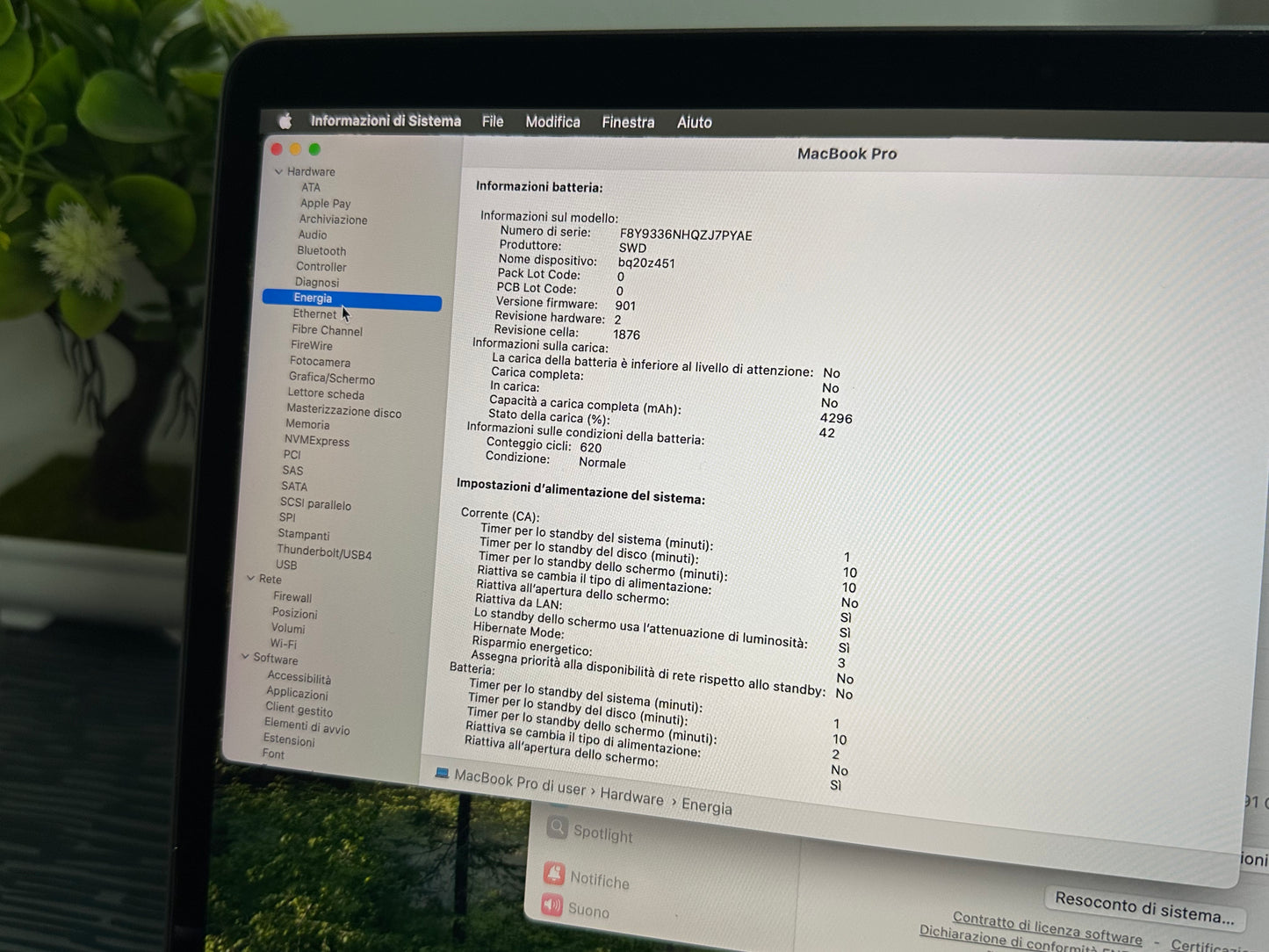 MacBook Pro (2018) [13,3", Touch Bar, Intel Core i5 2,3GHz, 8GB RAM, 256GB SSD, Intel Iris Plus Graphics 655, macOS] grigio