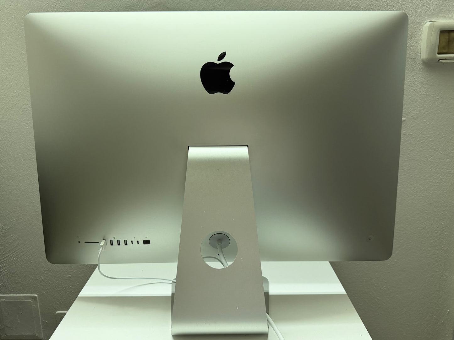 iMac (2019) [27", 5K, Retina, Intel Core i5 3,1GHz, 40GB RAM, 256GB SSD, AMD Radeon Pro 575X, Mac OS] argento