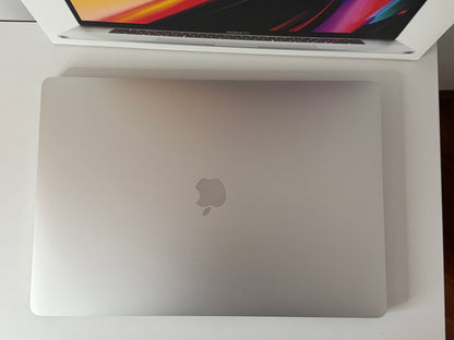 MacBook Pro (2019) [16", Touch Bar, Intel Core i7 2,6GHz, 16GB RAM, 512GB SSD, Intel UHD Graphics 630 + AMD Radeon Pro 5300M, Mac OS] argento