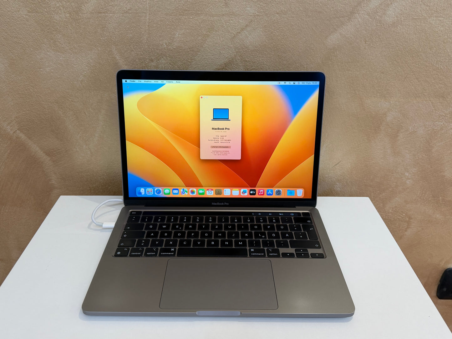 MacBook Pro (2020) M1 [13,3", Touch Bar, Apple M1 3,2GHz, 8GB RAM, 256GB SSD, Apple 8 Core, macOS] Grigio