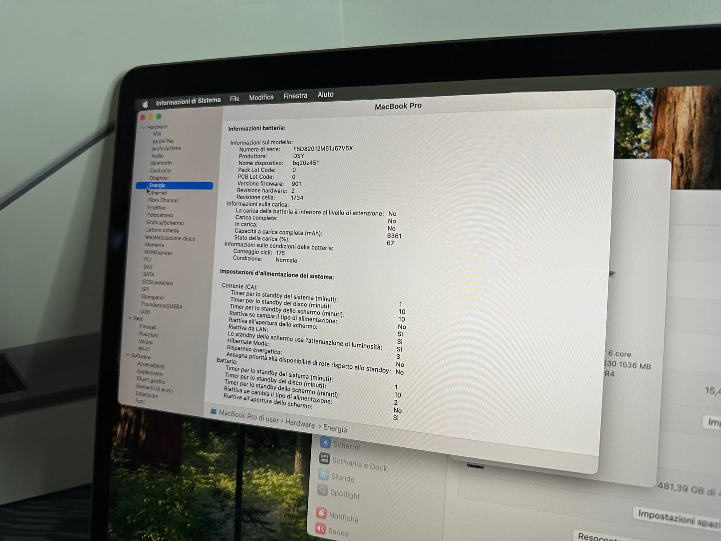 MacBook Pro (Mid 2018) [15,4", Touch Bar, Intel Core i7 2,2GHz, 16GB RAM, 512GB SSD, AMD Radeon Pro 555X, macOS] grigio