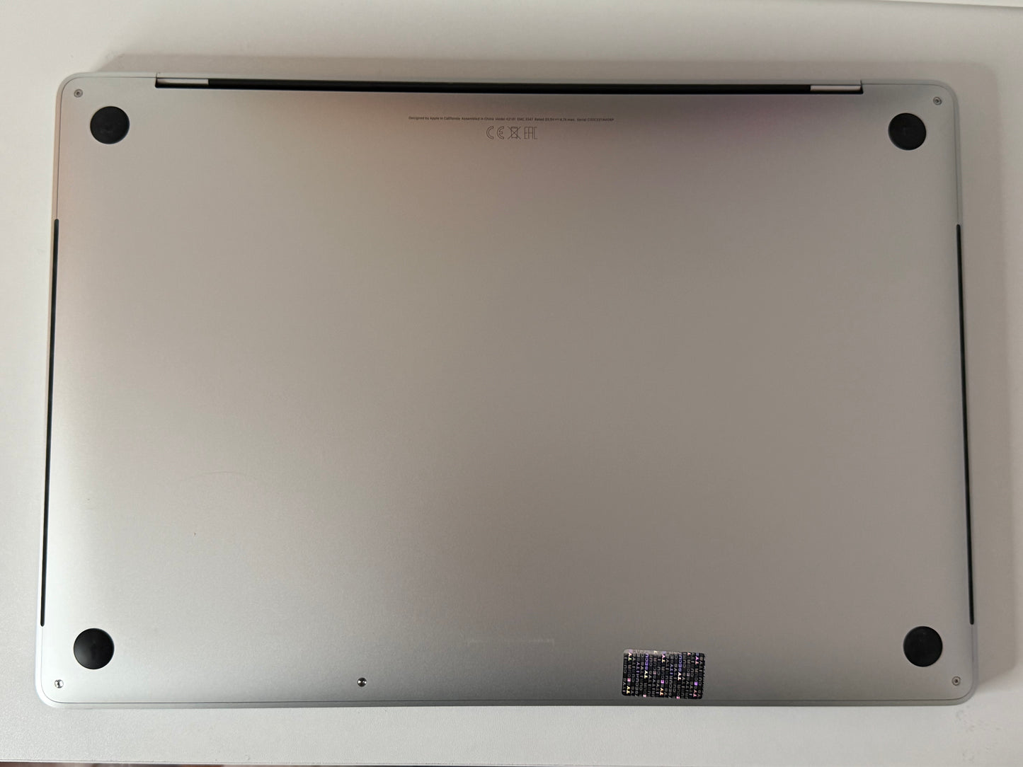 MacBook Pro (2019) [16", Touch Bar, Intel Core i7 2,6GHz, 16GB RAM, 512GB SSD, Intel UHD Graphics 630 + AMD Radeon Pro 5300M, Mac OS] argento