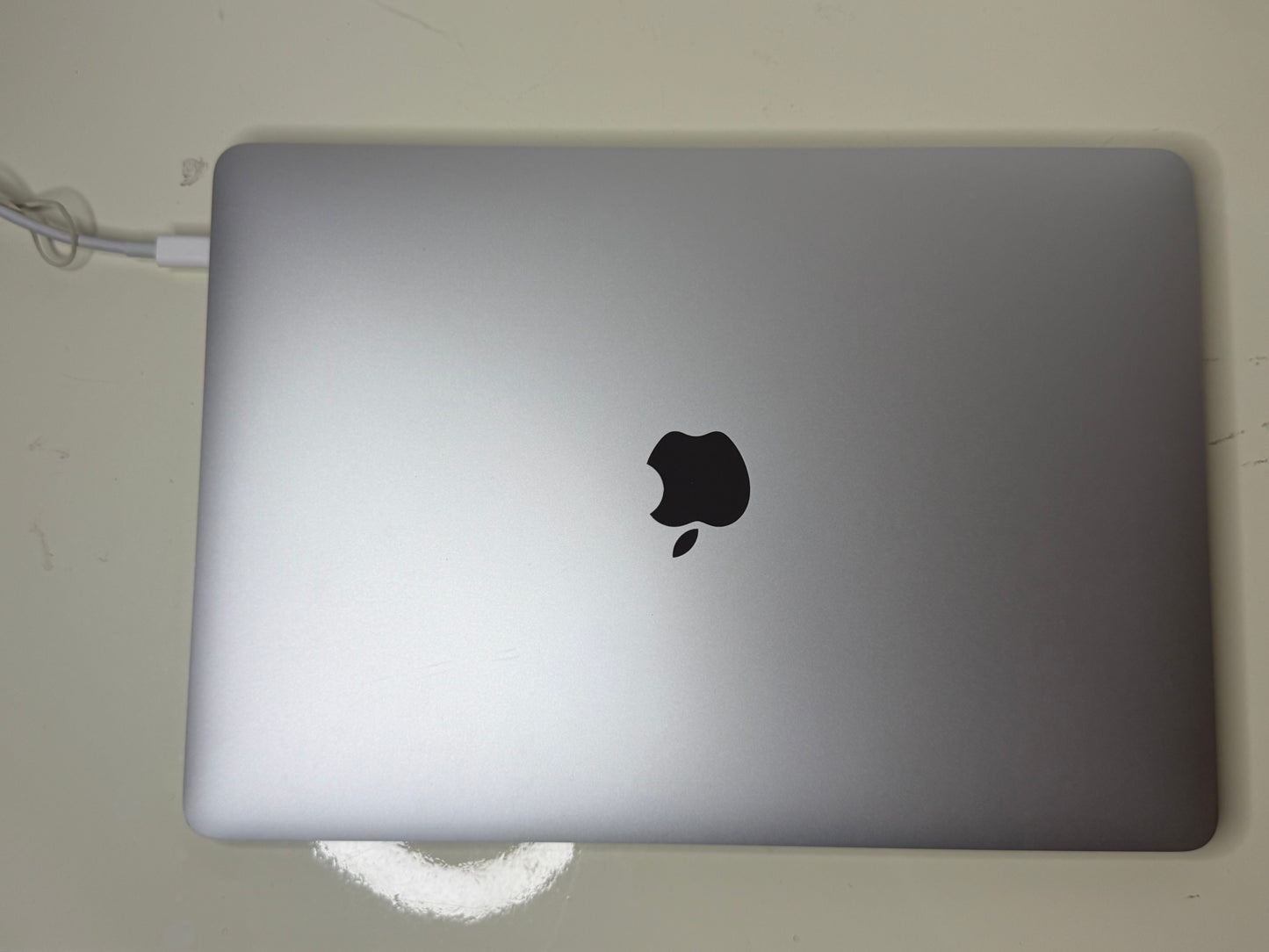 MacBook Pro (2020) [13,3", Touch Bar, Intel Core i5 1,4GHz, 8GB RAM, 512GB SSD, Intel Iris Plus Graphics 645, macOS] argento