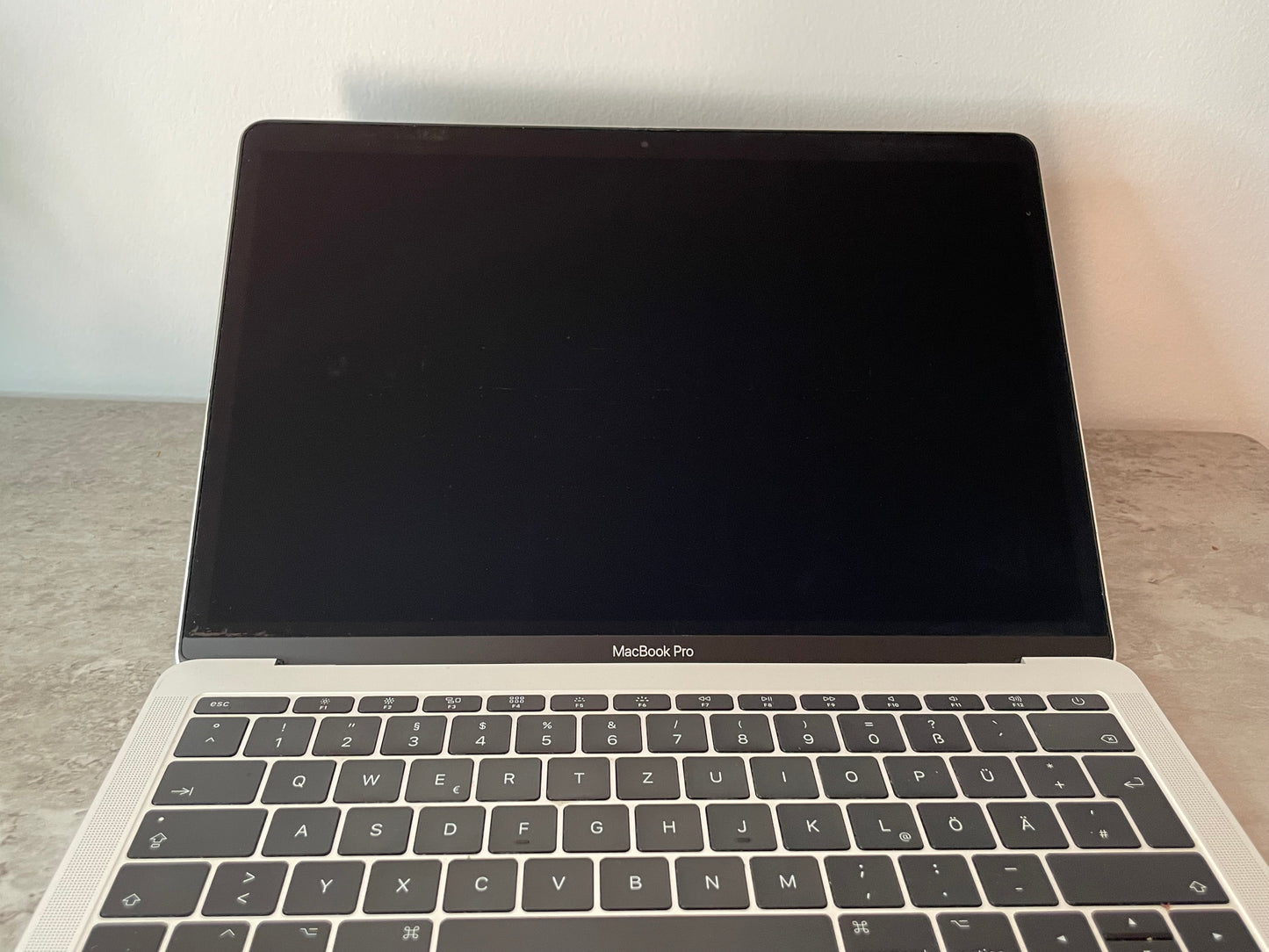 MacBook Pro (2017) [13,3", Intel Core i7 2,5GHz, 16GB RAM, 512GB SSD, Intel Iris Plus Graphics 640, macOS] grigio