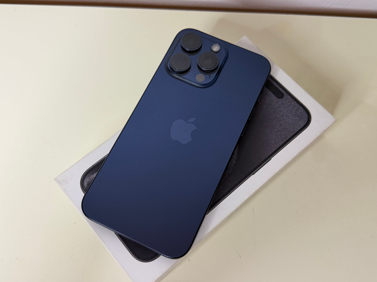 iPhone 15 Pro Max 256GB Titanio Blu