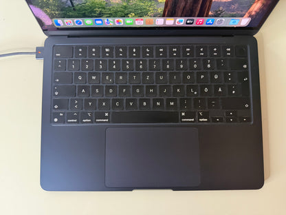 MacBook Air (2022) [13,6" Retina, M2 8 Core 3,2GHz, 8GB RAM, 256GB SSD, 8-CoreGPU, macOS] mezzanotte