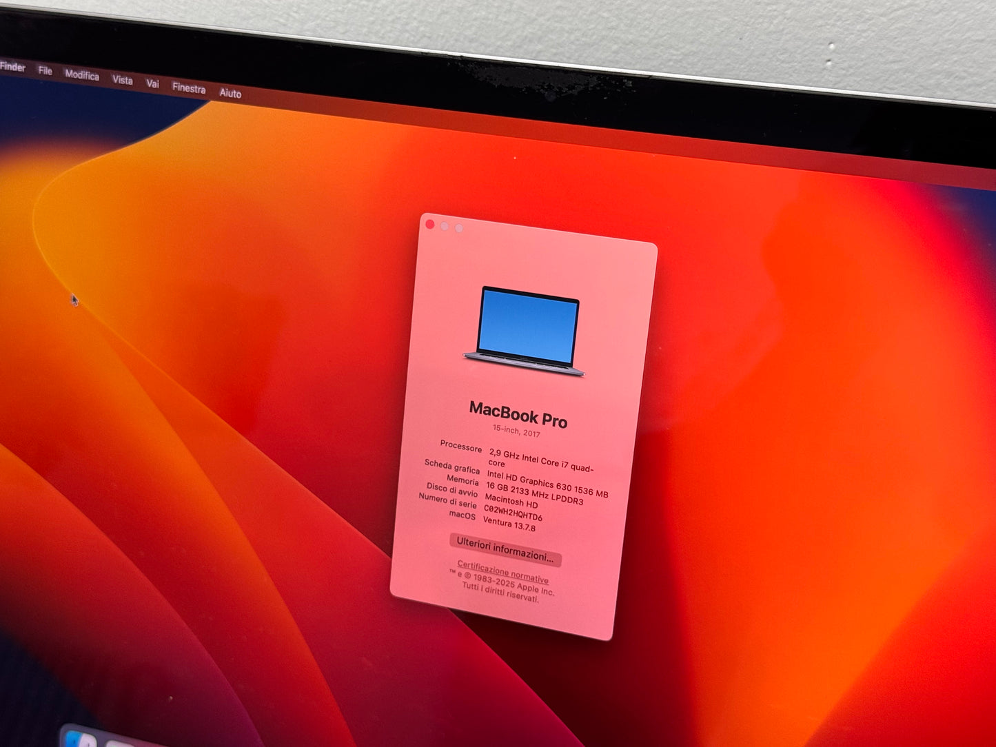 MacBook Pro (2017) [15,4", Touch Bar, Intel Core i7 2,9GHz, 16GB RAM, 512GB SSD, AMD Radeon Pro 560, macOS] grigio