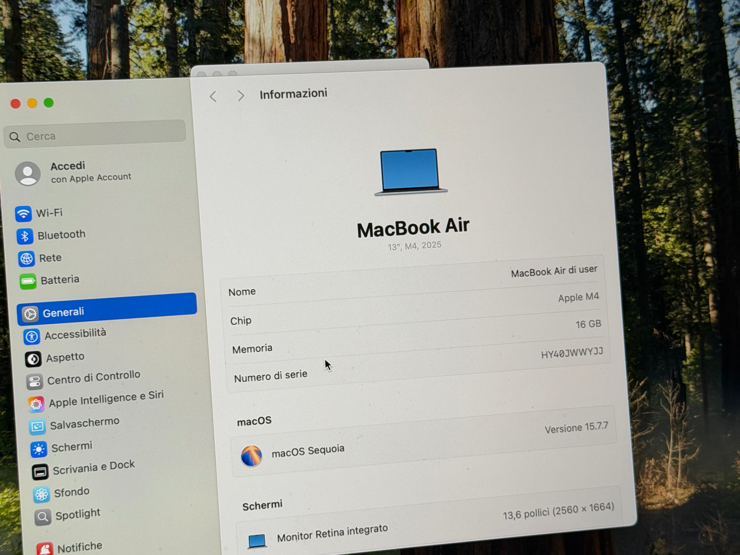 MacBook Air (2025) [13,6'', M4 8-Core, 16GB RAM, 256GB SSD, 8-Core GPU, macOS] argento