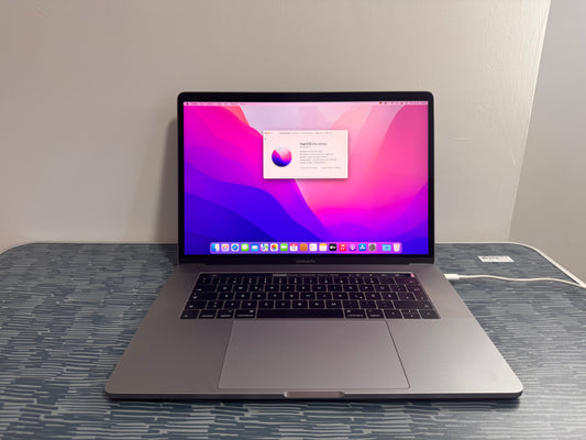 MacBook Pro (2016) [15,4", Touch Bar, Intel Core i7 2,6GHz, 16GB RAM, 512GB SSD, AMD Radeon Pro 455, macOS] grigio