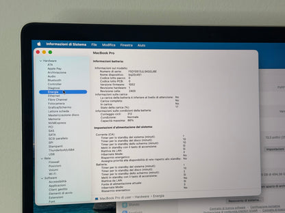MacBook Pro (2020) M1 [13,3", Touch Bar, Apple M1 3,2GHz, 8GB RAM, 512GB SSD, Apple 8 Core, macOS] Grigio
