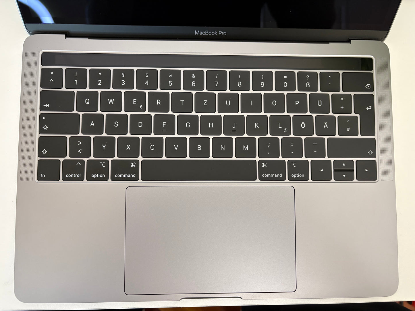 MacBook Pro (2018) [13,3", Touch Bar, Intel Core i7 2,7GHz, 16GB RAM, 512GB SSD, Intel Iris Graphics 655, macOS] Grigio