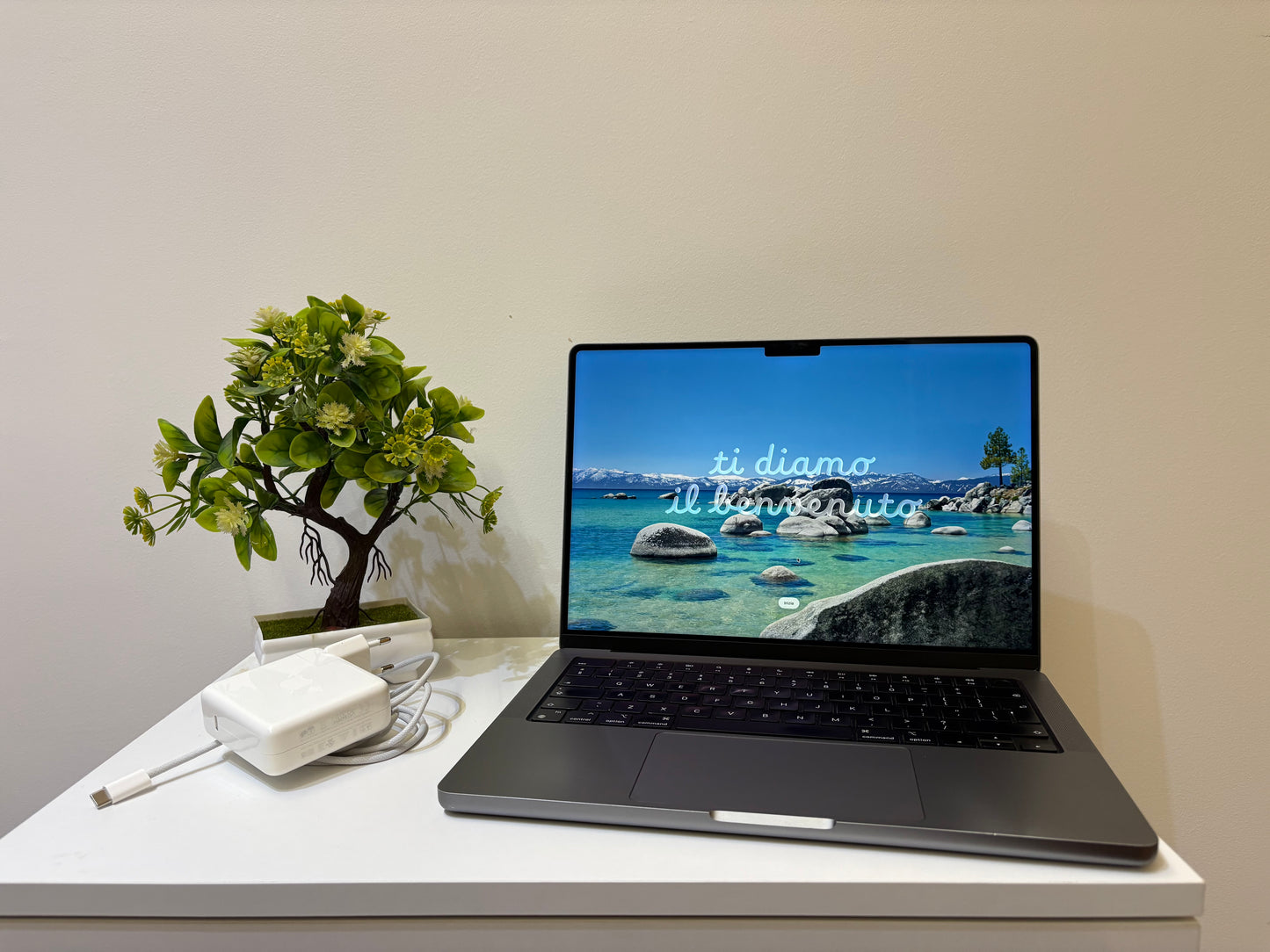 MacBook Pro (2021) [14", Apple M1 Pro 10 Core, 16GB RAM, 512GB SSD, Apple 16 Core, macOS] Grigio