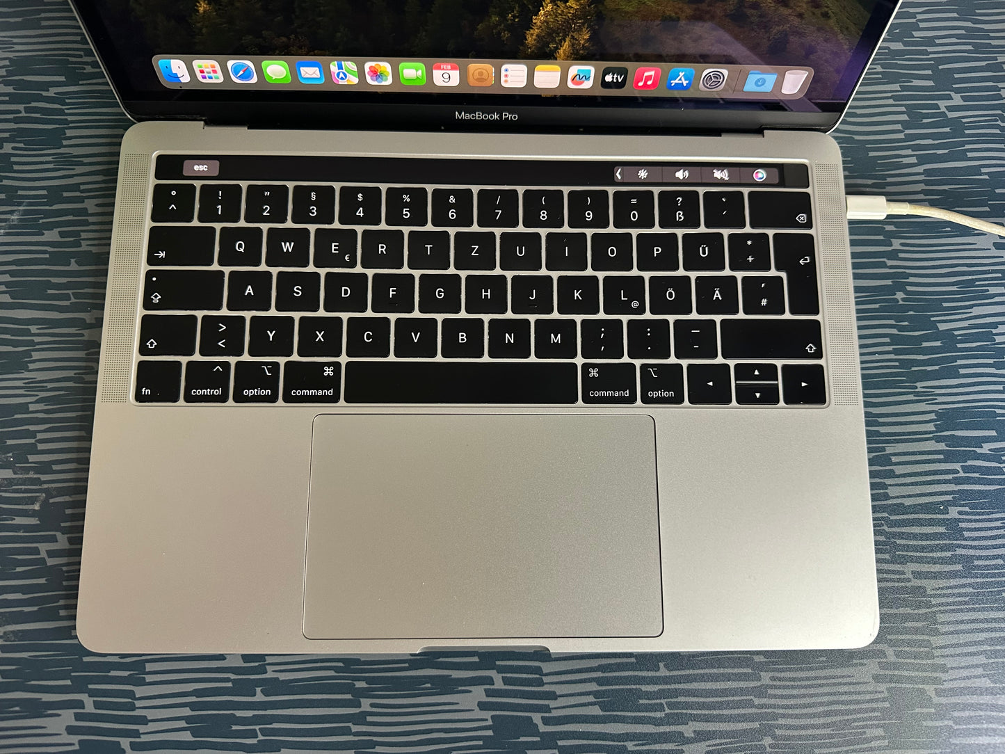 MacBook Pro (2018) [13,3", Touch Bar, Intel Core i5 2,3GHz, 16GB RAM, 512GB SSD, Intel Iris Plus Graphics 655, macOS] grigio