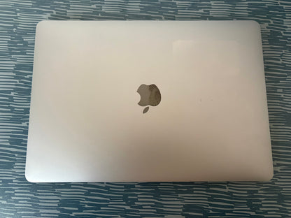 MacBook Pro (Mid 2018) [13,3", Touch Bar, Intel Core i5 2,3GHz, 8GB RAM, 256GB SSD, Intel Iris Plus Graphics 655, macOS] Grigio