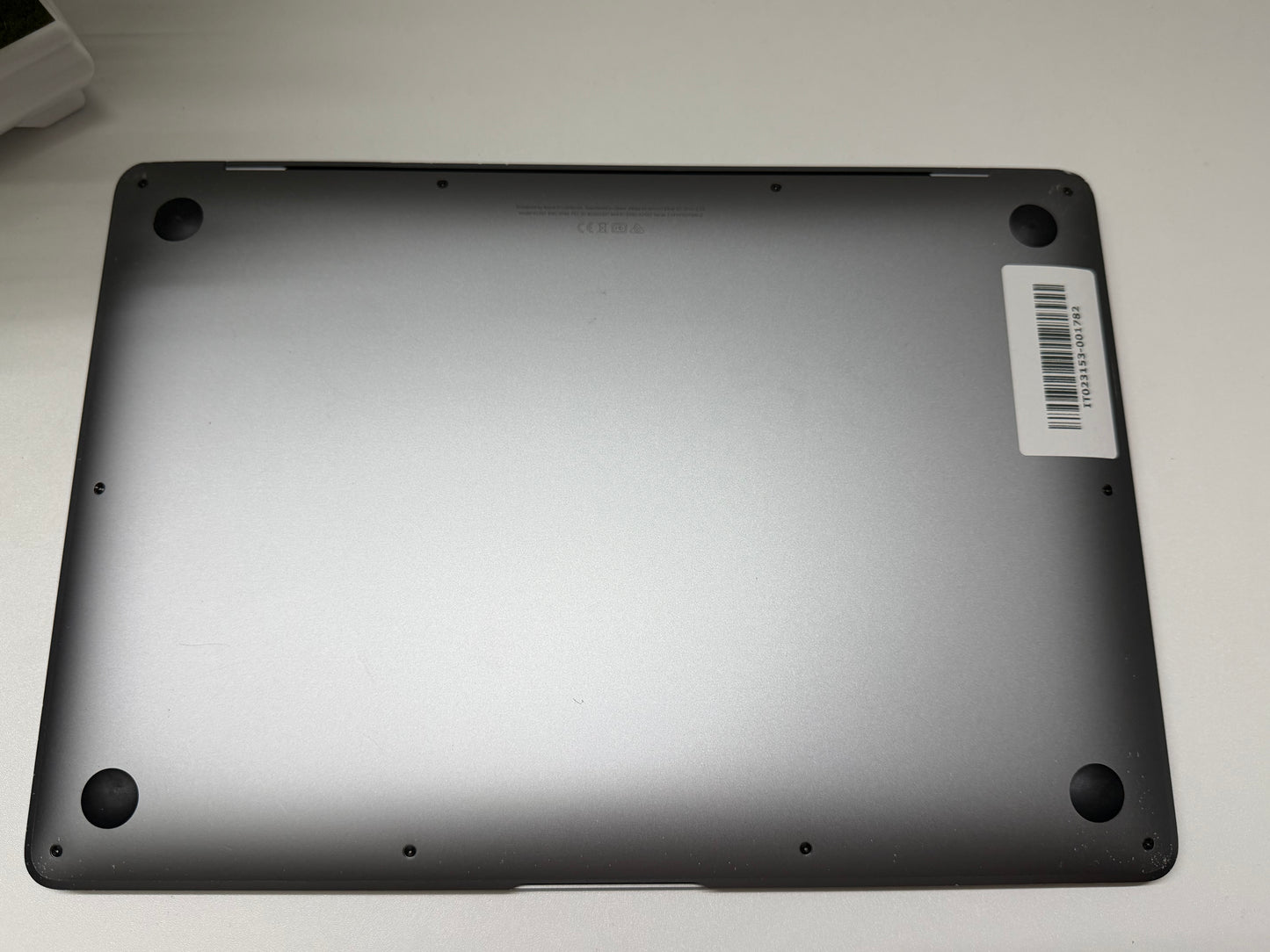 MacBook Air M1 (Late 2020) [13,3", Retina, Apple M1, 8GB RAM, 128GB SSD, Apple 7 Core, macOS] Grigio