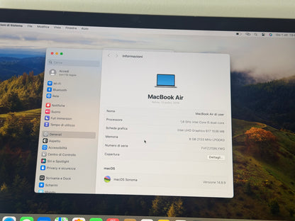 MacBook Air (2019) [13,3", Retina, Intel Core i5 1,6GHz, 8GB RAM, 128GB SSD, Intel UHD Graphics 617, macOS] Grigio
