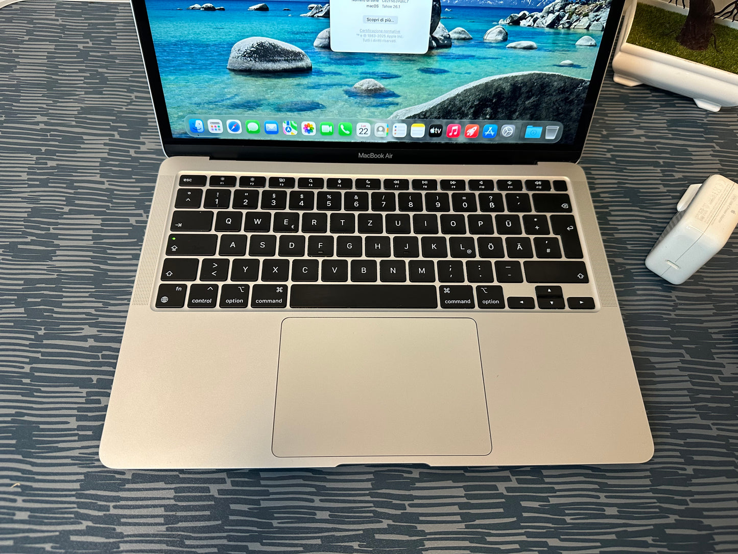 MacBook Air M1 (Late 2020) [13,3", Retina, Apple M1, 8GB RAM, 256GB SSD, Apple 7 Core, macOS] Argento