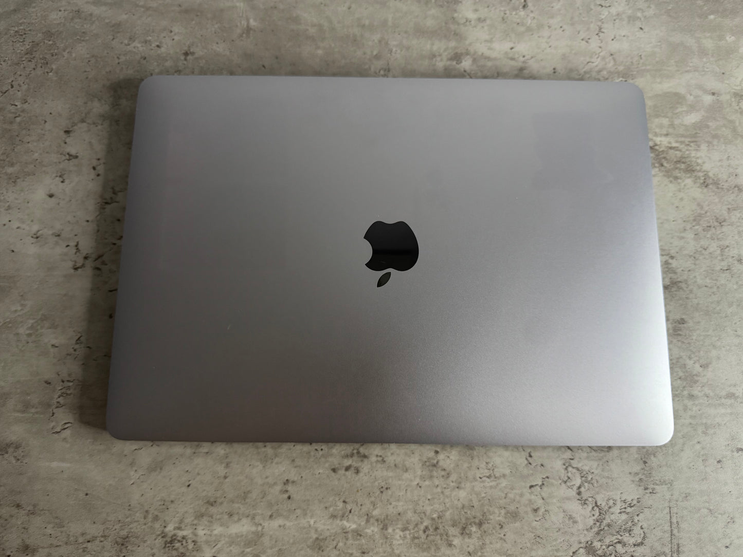 MacBook Pro (2020) M1 [13,3", Touch Bar, Apple M1 3,2GHz, 16GB RAM, 256GB SSD, Apple 8-Core, macOS] grigio