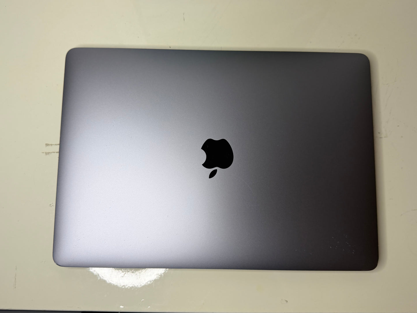 MacBook Pro (2020) M1 [13,3", Touch Bar, Apple M1 3,2GHz, 8GB RAM, 256GB SSD, Apple 8 Core, macOS] Grigio
