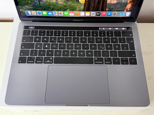 MacBook Pro (2018) [13,3", Touch Bar, Intel Core i5 2,3GHz, 16GB RAM, 256GB SSD, Intel Iris Plus Graphics 655, macOS] Grigio