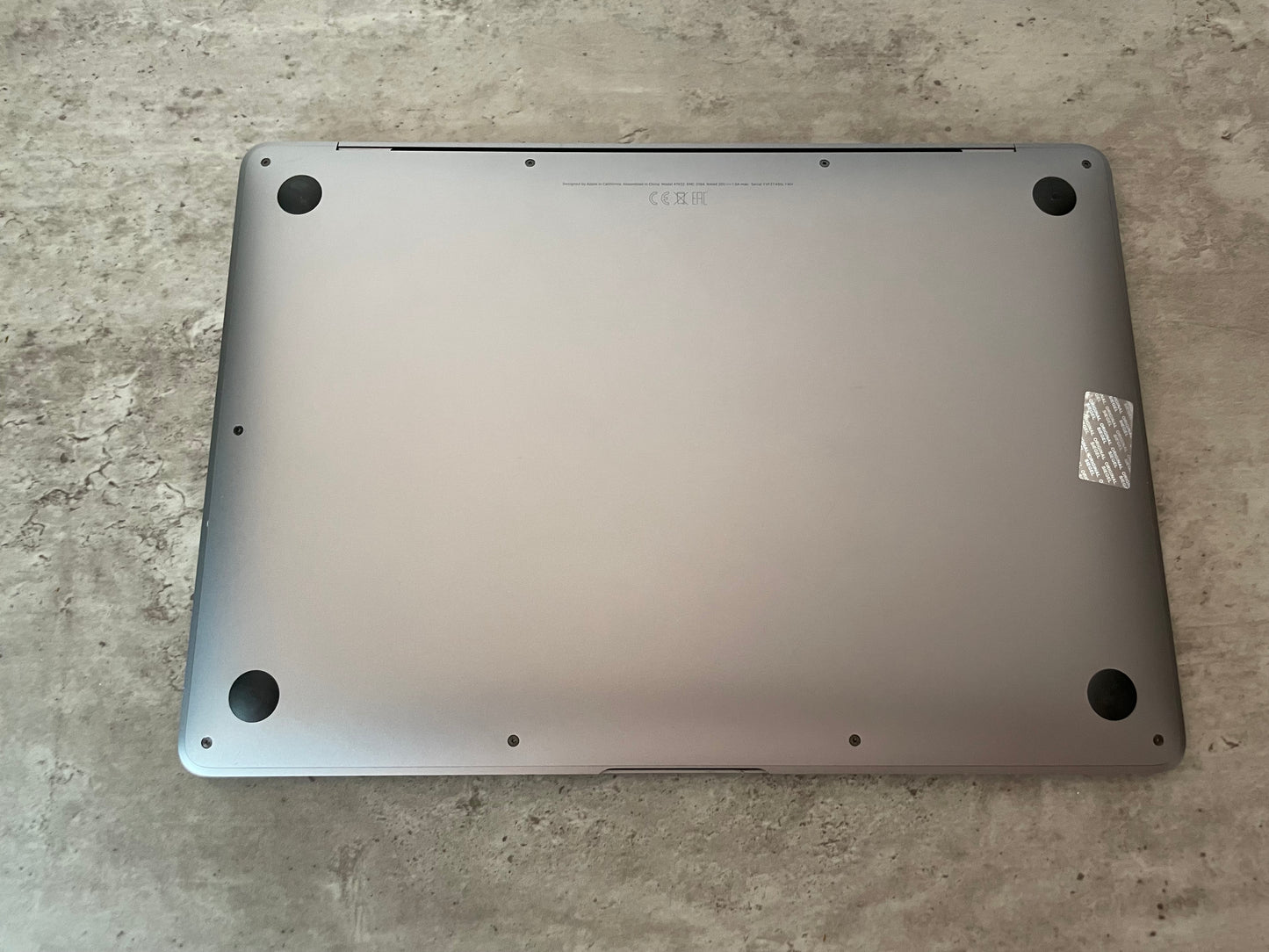 MacBook Air (2019) [13,3", Retina, Intel Core i5 1,6GHz, 8GB RAM, 256GB SSD, Intel UHD Graphics 617, macOS] argento