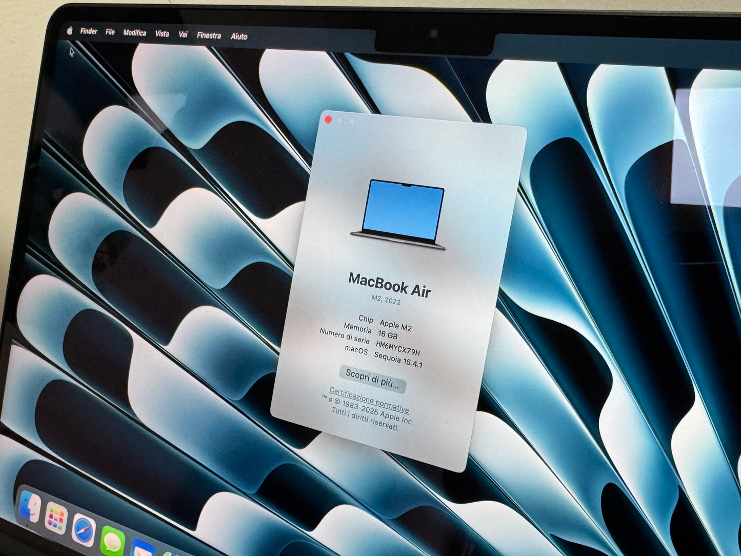 MacBook Air (2022) [13,6" Retina, M2 8 Core 3,2GHz, 16GB RAM, 1TB SSD, 8-CoreGPU, macOS] mezzanotte