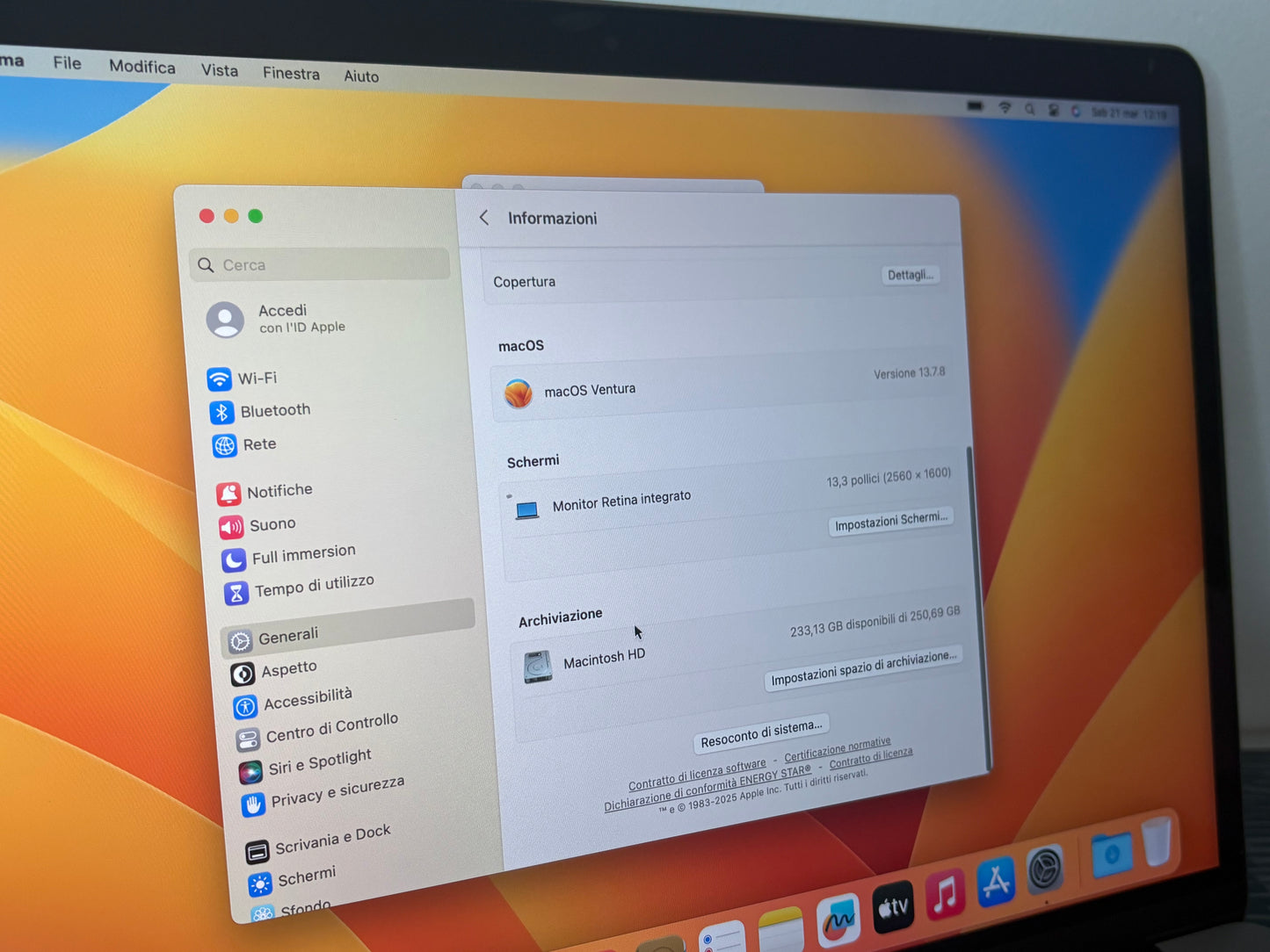 MacBook Pro (Mid 2018) [13,3", Touch Bar, Intel Core i5 2,3GHz, 8GB RAM, 256GB SSD, Intel Iris Plus Graphics 655, macOS] Grigio
