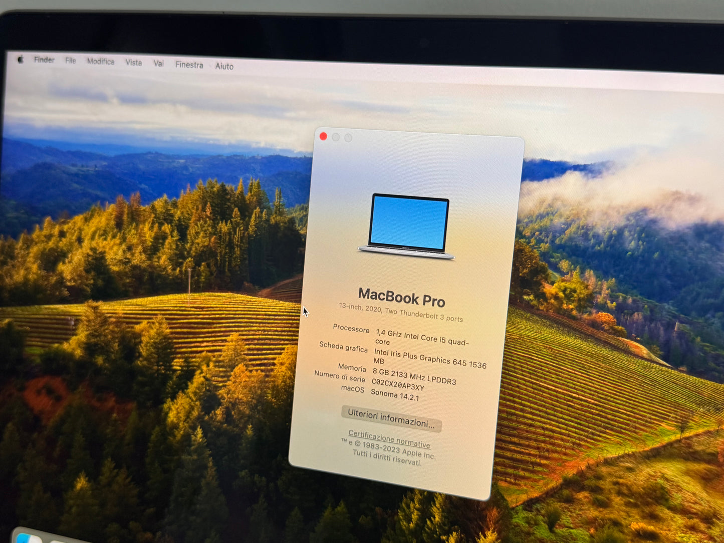 MacBook Pro (2020) [13,3", Touch Bar, Intel Core i5 1,4GHz, 8GB RAM, 256GB SSD, Intel Iris Plus Graphics645, macOS] argento