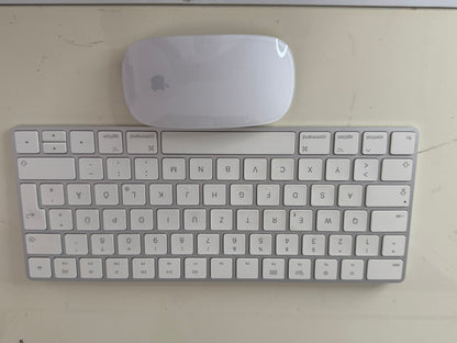 iMac (Mid 2020) [27", 5K Retina, Intel Core i5 3,1GHz, 8GB RAM, 256GB SSD, AMD Radeon Pro 5300, macOS] argento