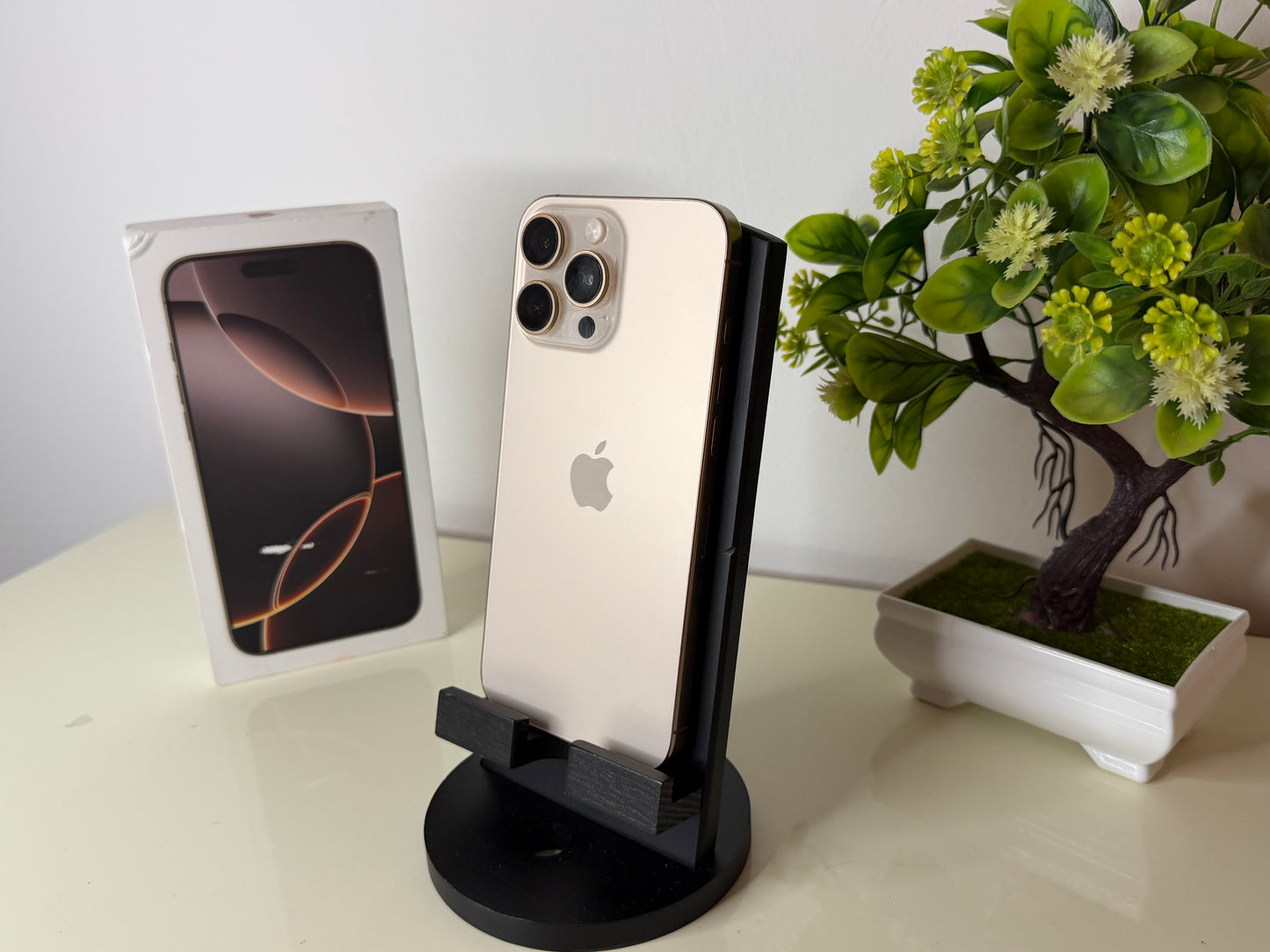 iPhone 16 Pro Max 256GB Oro