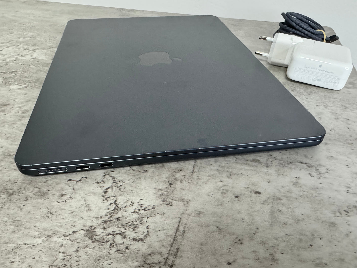 MacBook Air (2022) [13,6" Retina, M2 8 Core 3,2GHz, 16GB RAM, 1TB SSD, 8-CoreGPU, macOS] mezzanotte
