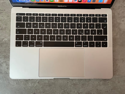 MacBook Pro (2017) [13,3", Intel Core i7 2,5GHz, 16GB RAM, 512GB SSD, Intel Iris Plus Graphics 640, macOS] grigio